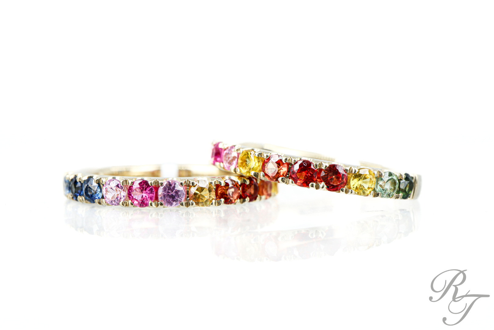 Custom diamond bracelet in yellow gold, featuring round and baguette cut diamonds, perfectly complementing any skin tone.